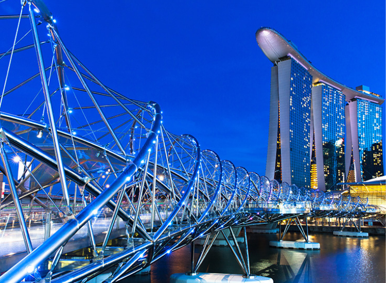 Helix Bridge Singapore về đêm Cầu Helix Bridge là điểm check-in miễn phí đẹp tại Singapore